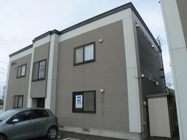 北海道岩見沢市三条東10丁目の賃貸アパートの外観