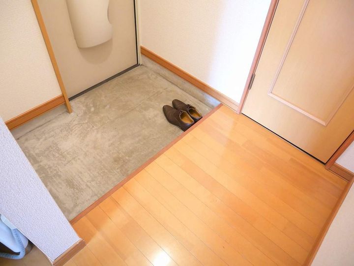 ウイング101の玄関