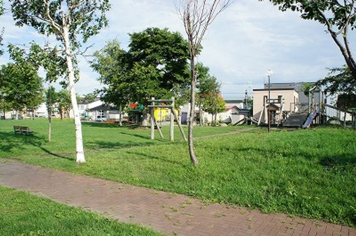 セカンドドリームの周辺