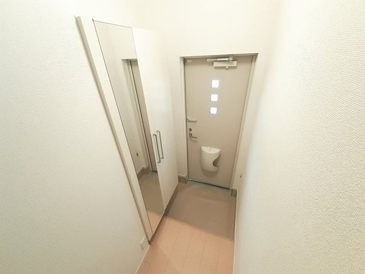ブリアンアルモニーの玄関