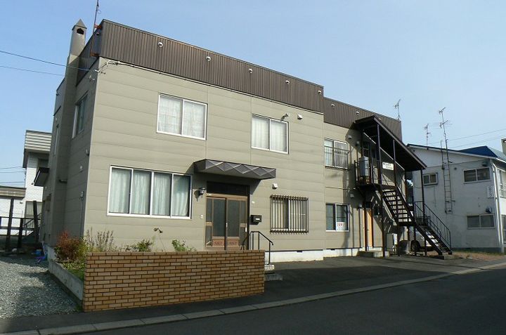 第2みのりマンションの外観