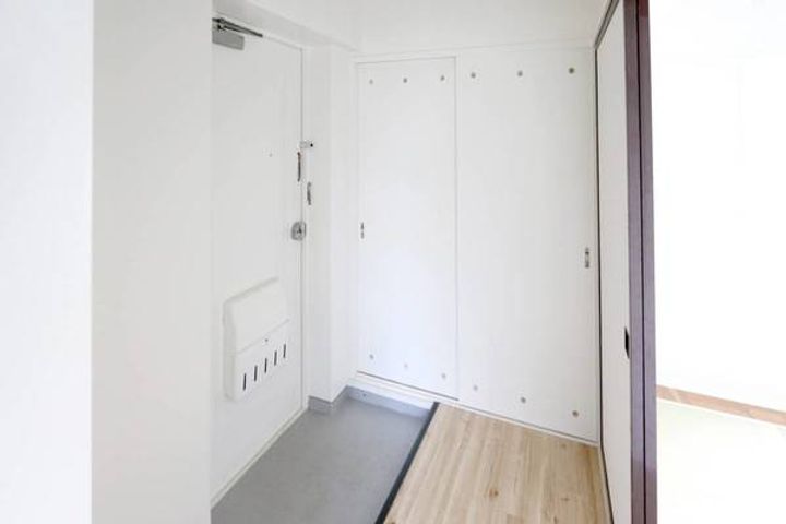 ビレッジハウス新千代田1号棟0507の玄関