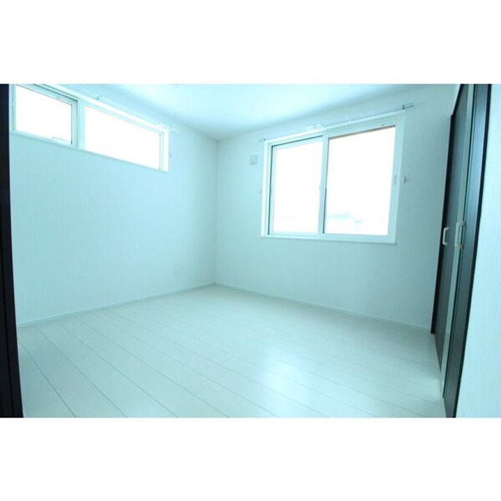 VIVIA’N TWICE(ヴィヴィアン トゥワイス)の居間