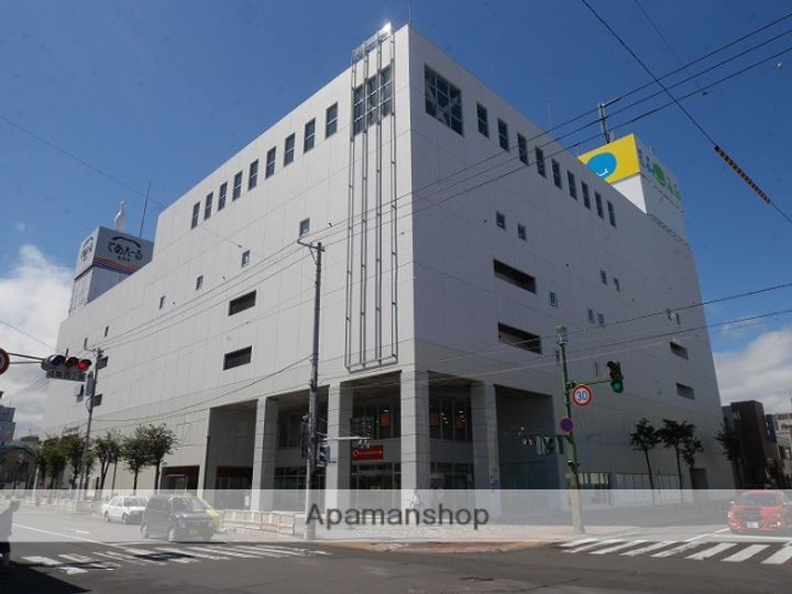 エムズラグザB棟の周辺