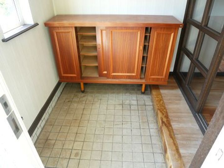 北海道岩見沢市栄町5丁目(一戸建)の賃貸物件の玄関