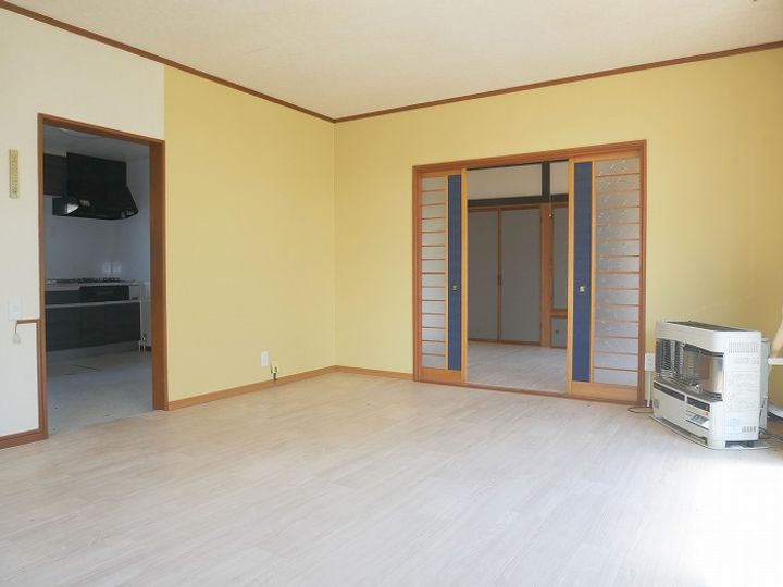 北海道岩見沢市西川町(一戸建)の賃貸物件の居間