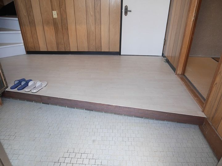 北海道岩見沢市日の出南1丁目(一戸建)の賃貸物件の玄関