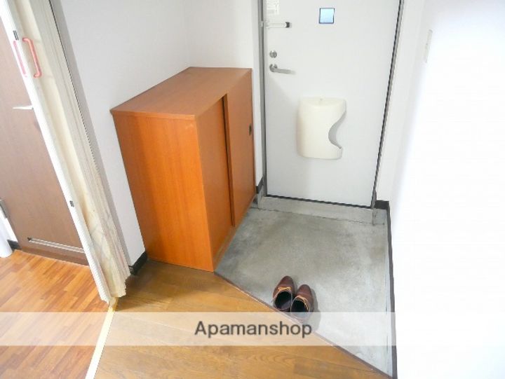 グランジュールCの玄関