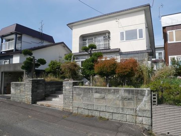 北海道岩見沢市鳩が丘4丁目(一戸建)の賃貸物件の外観