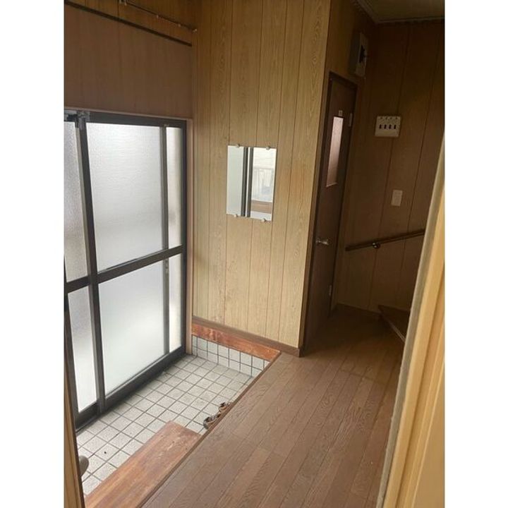 北海道岩見沢市大和一条3丁目(一戸建)の賃貸物件戸建ての居間