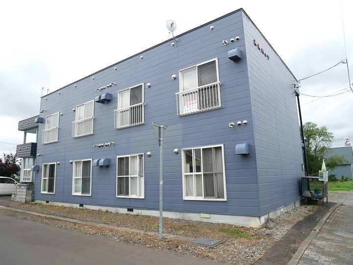 西尾ハイツの外観