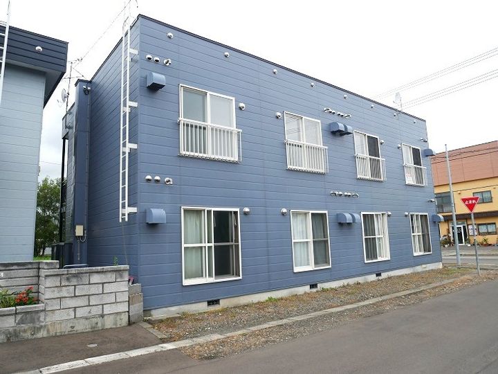 西尾ハイツの外観