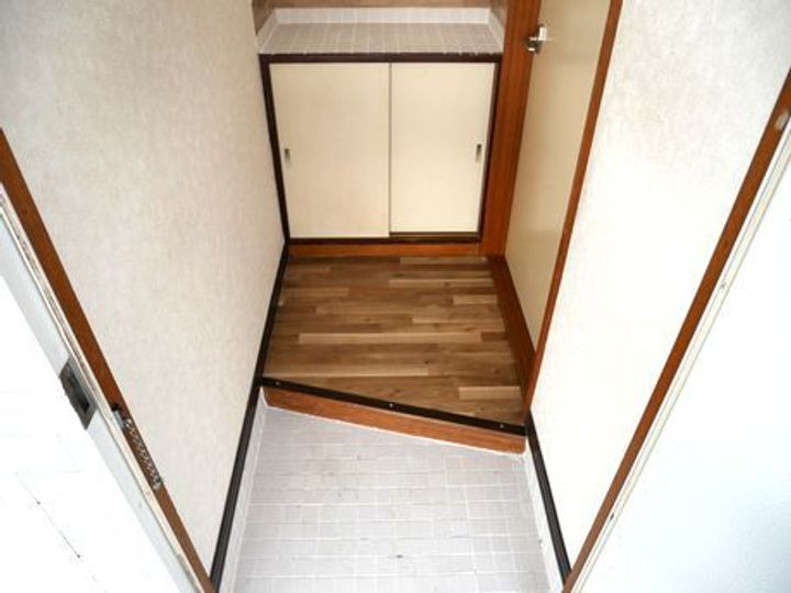 みかみハイツ3の玄関