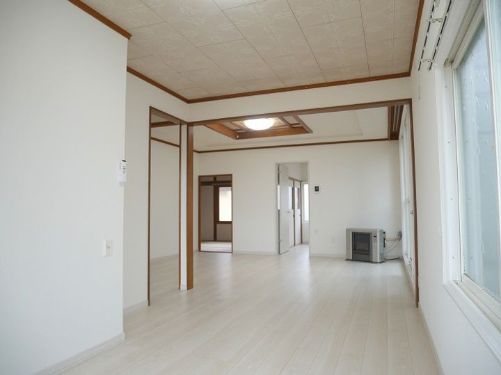 北海道美唄市東七条南2丁目(一戸建)の賃貸物件の居間