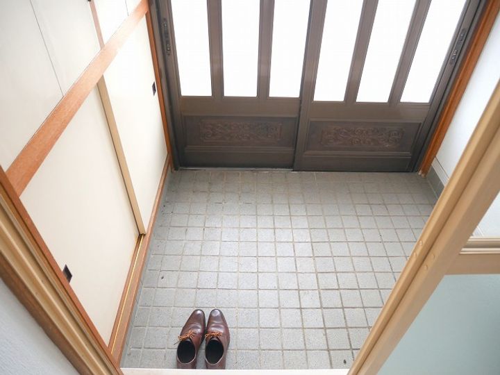 北海道美唄市東七条南2丁目(一戸建)の賃貸物件の玄関