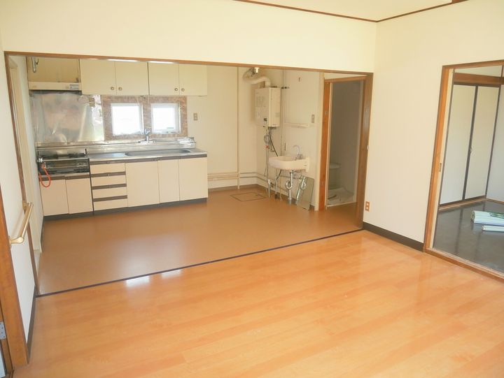 北海道岩見沢市幌向南三条4丁目(一戸建)の賃貸物件の居間