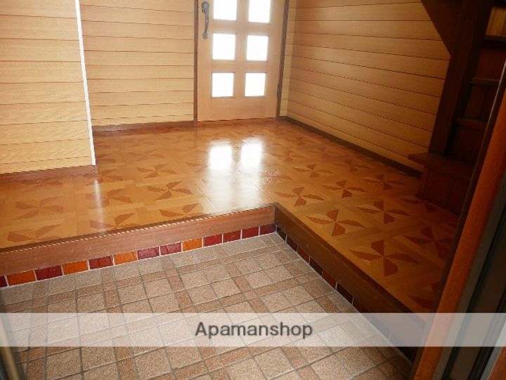 北海道岩見沢市西川町(一戸建)の賃貸物件の玄関