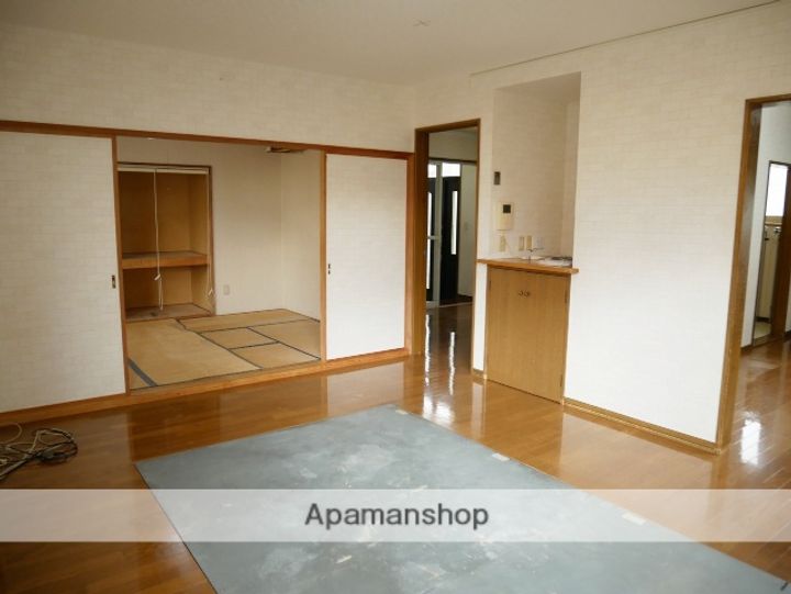 北海道岩見沢市北六条西18丁目(一戸建)の賃貸物件の居間