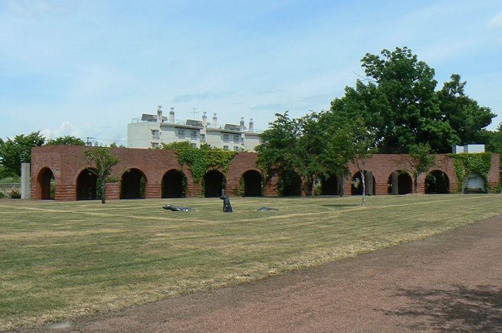 ルーベデンス77Aの周辺