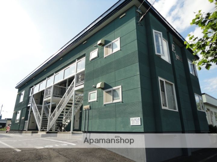 北海道滝川市西町5丁目の賃貸アパートの外観