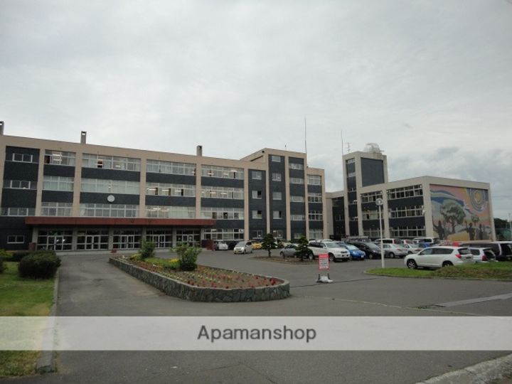 北海道滝川市西町5丁目の賃貸アパートの周辺