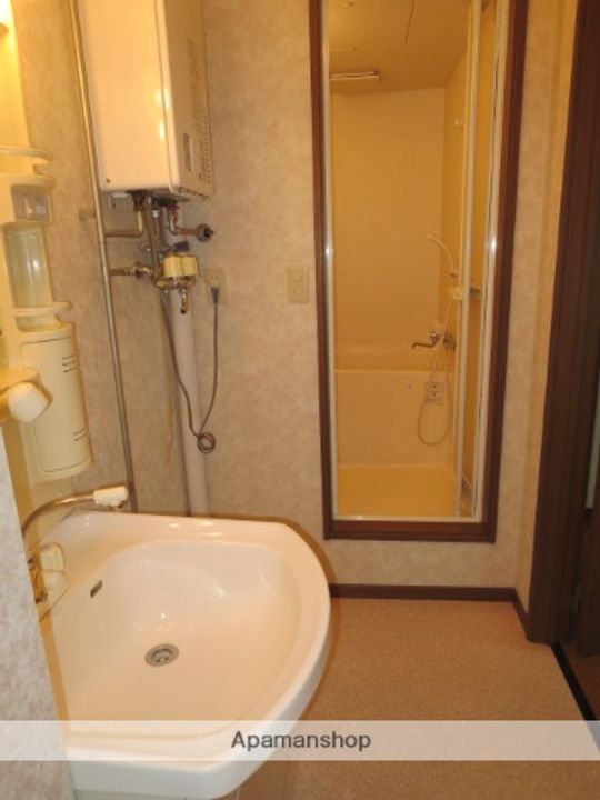 北海道滝川市西町5丁目の賃貸アパートの内装