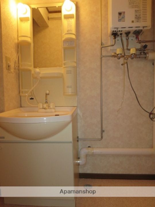 北海道滝川市西町5丁目の賃貸アパートの内装