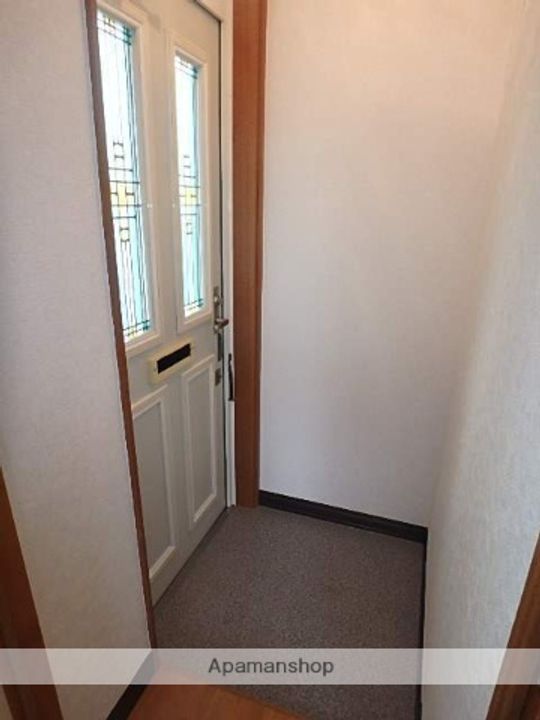 ハイツごとうの玄関