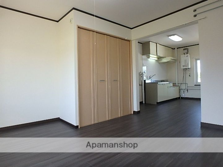 ユートピア21107の居間