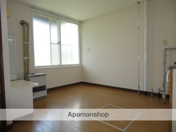 有明ハイツ208の居間