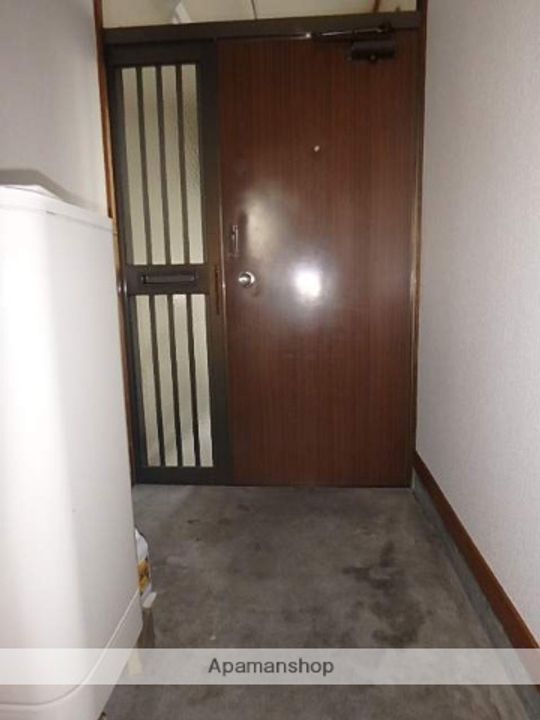 コーポ館の玄関