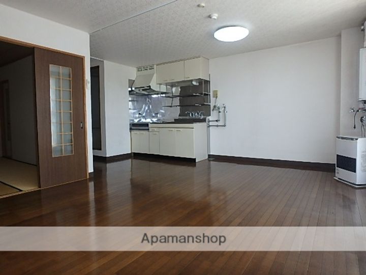 TSUMOTOクリーンハイツの居間