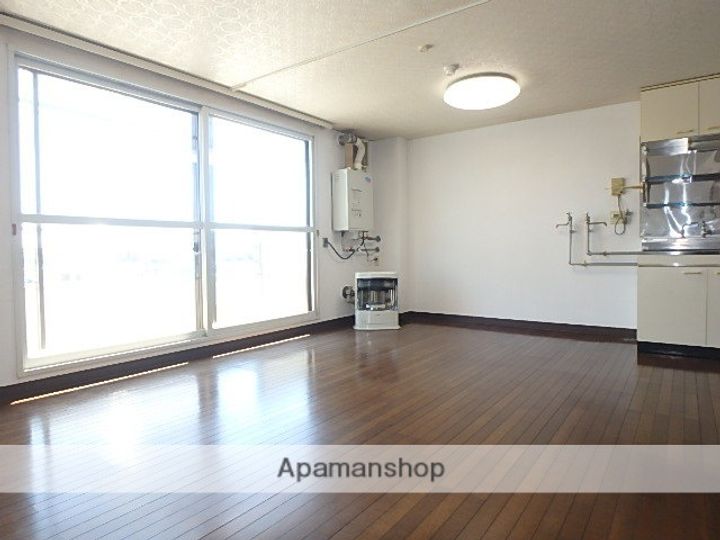 TSUMOTOクリーンハイツの居間