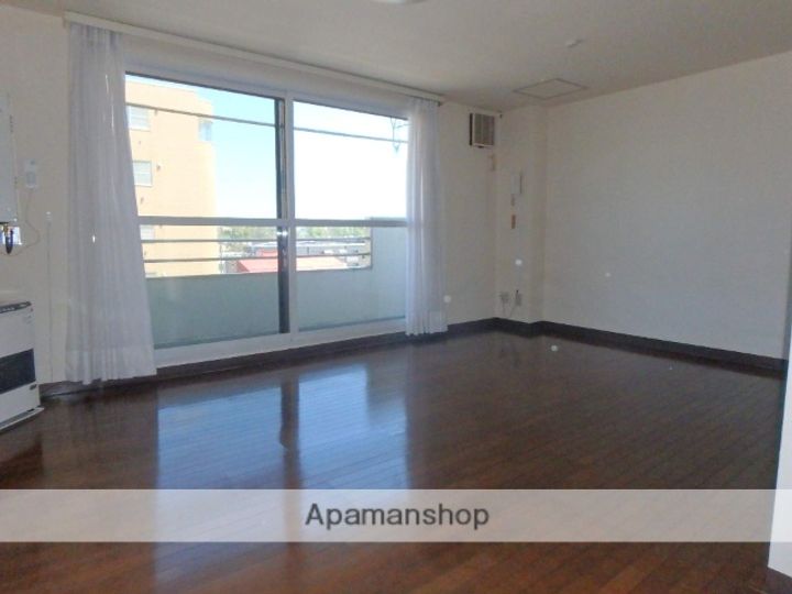 TSUMOTOクリーンハイツの居間