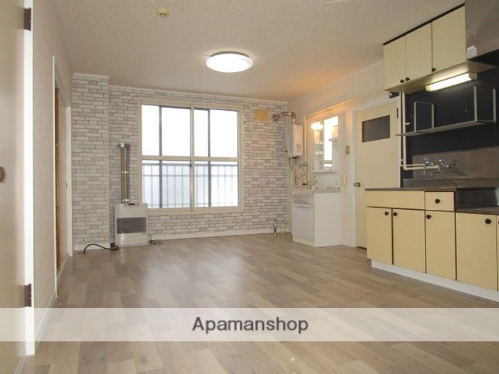 クレアハイツ201の居間