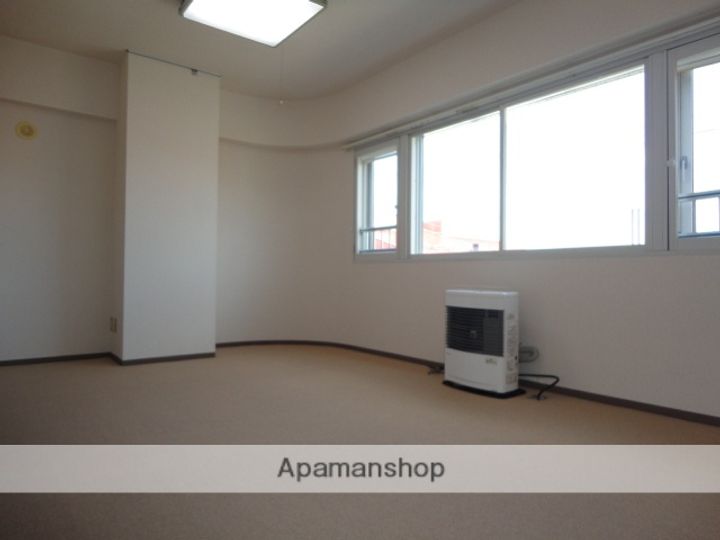 ベルエアーパレス滝川の居間