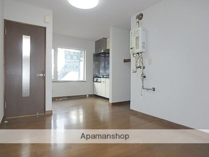 フィール幸町1の居間