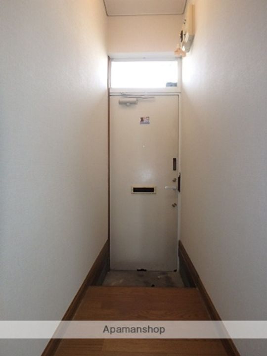 フィール幸町1の玄関