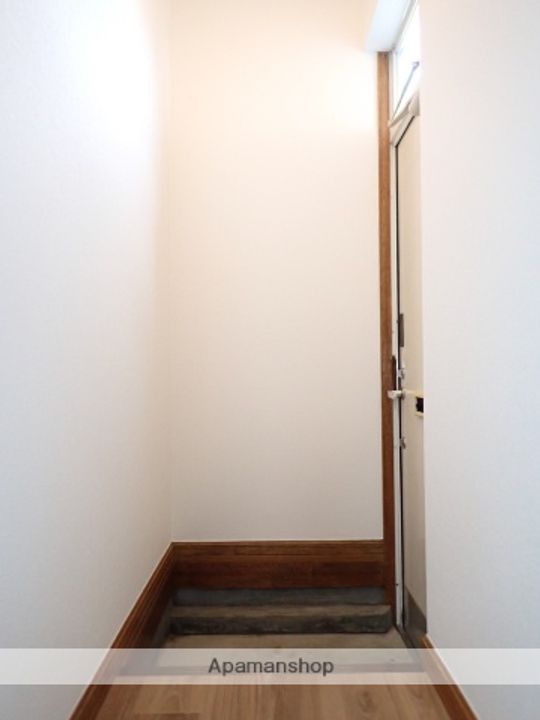 フィール幸町3の玄関