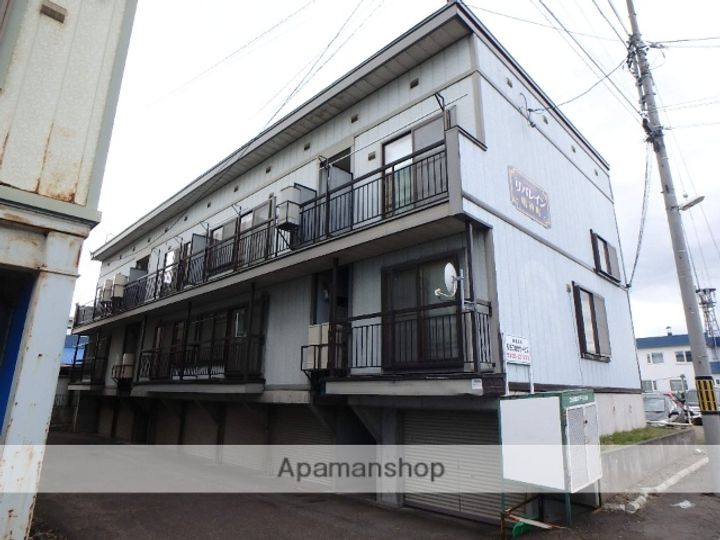 リバレイン明神町の外観