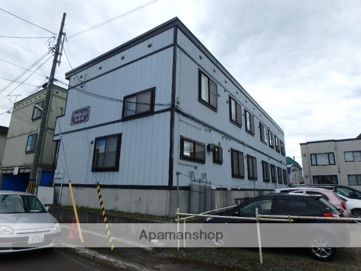 リバレイン明神町の外観