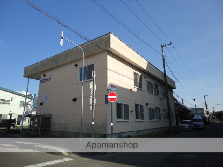 フロンティアの外観