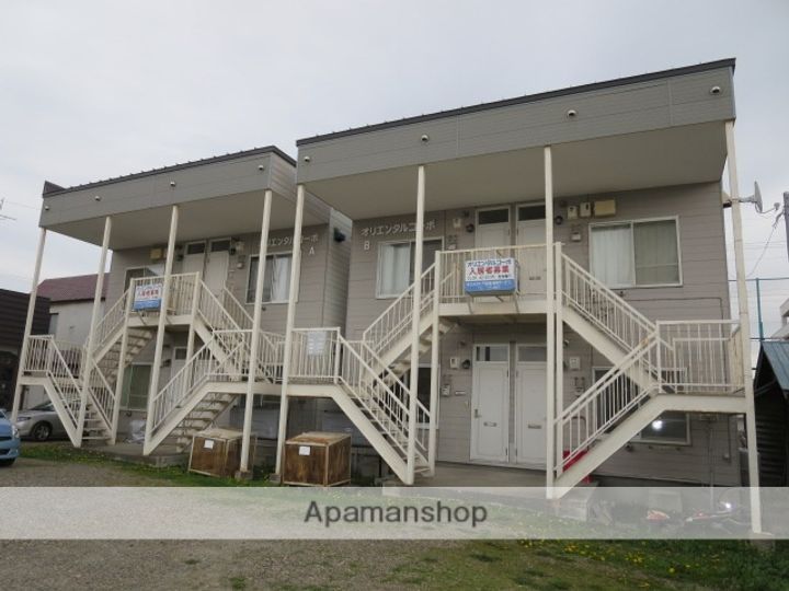 オリエンタルコーポの外観