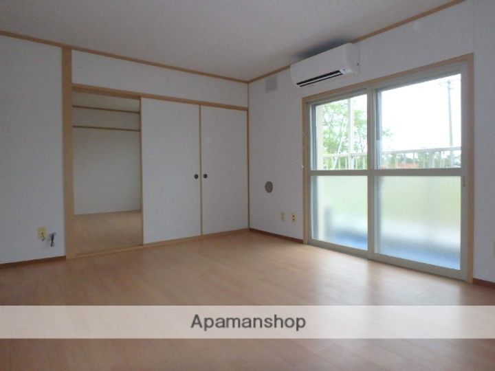 ルミエール有明 A棟の居間