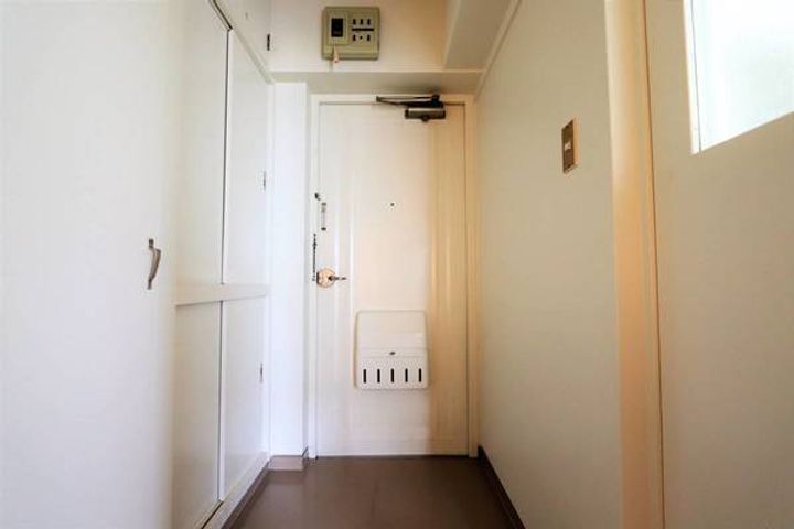 ビレッジハウス大町1号棟0502の玄関