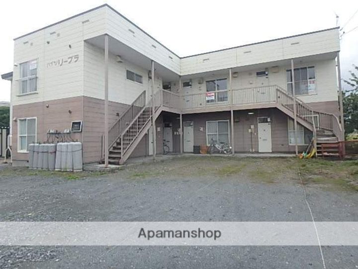 ハイツリーブラ102の外観