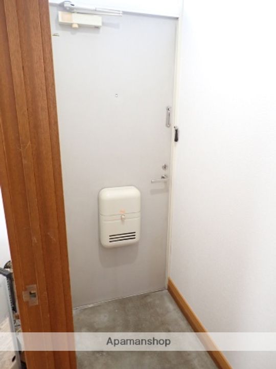 コーポアサヒ102の玄関