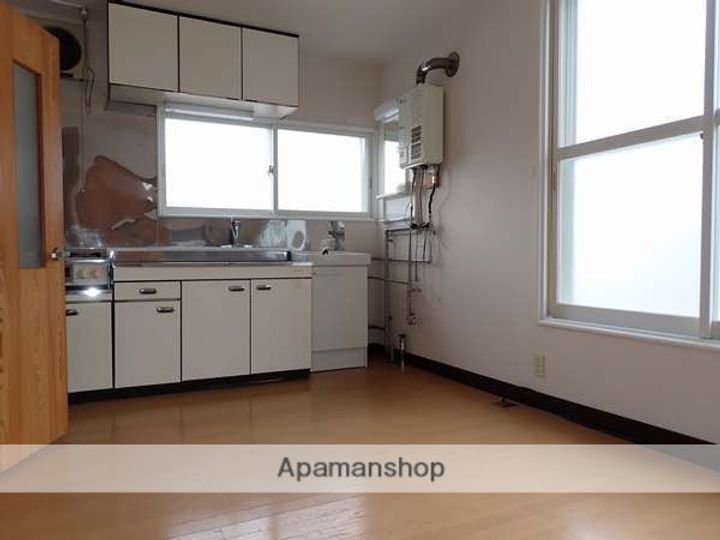 コーポイーストの居間