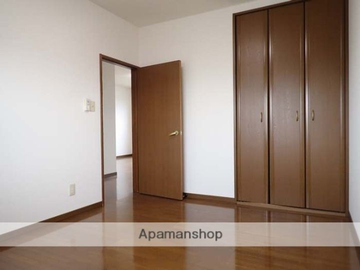 アルファイーストの内装