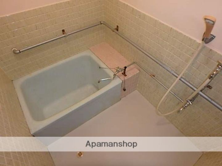 ハイツ西岡3の風呂